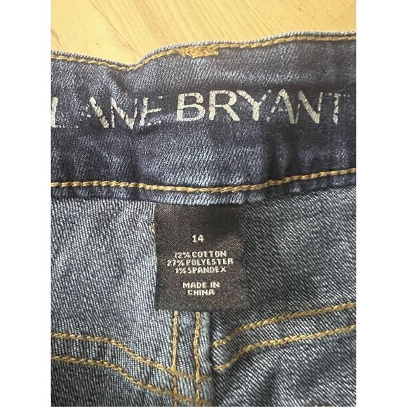 Lane Bryant Bermuda Blue Denim Shorts Size 14 Stretch Zipper Closure Pockets - Picture 7 of 10